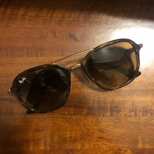 Women’s Ray-Ban Sunglasses